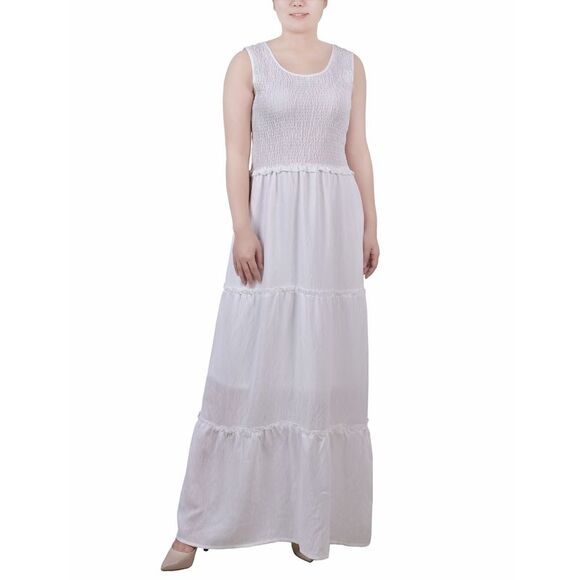 Petite Sleeveless Textured Tiered Maxi Dress - Picture 1 of 1